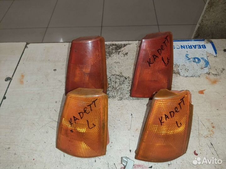 Указатель поворота левый для Opel Kadett E