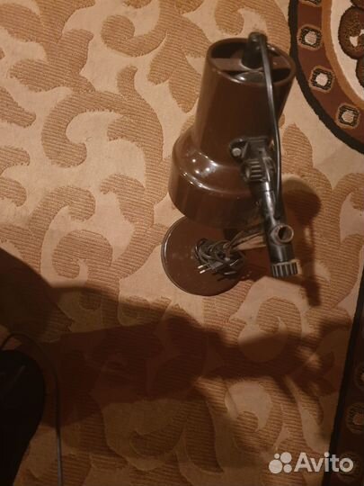 Лампа настольная