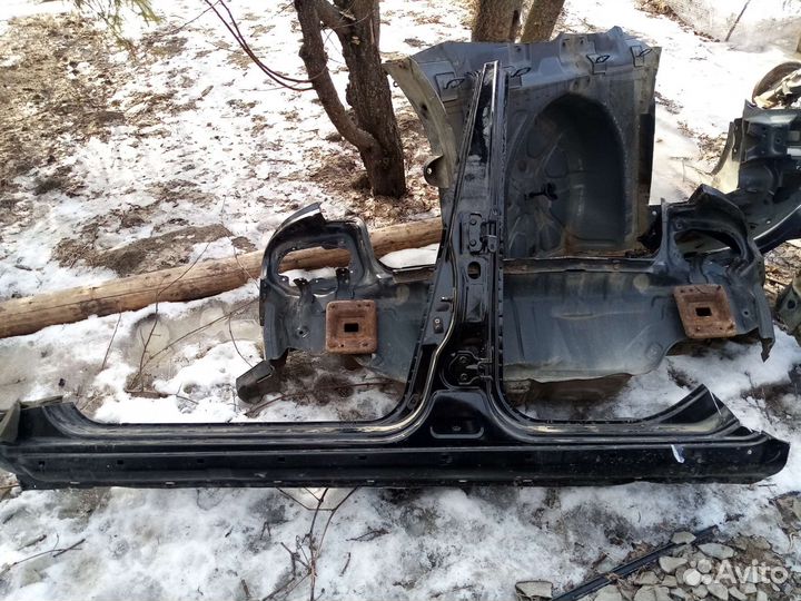 Порог со стойкой левый Hyundai Sonata EF Соната