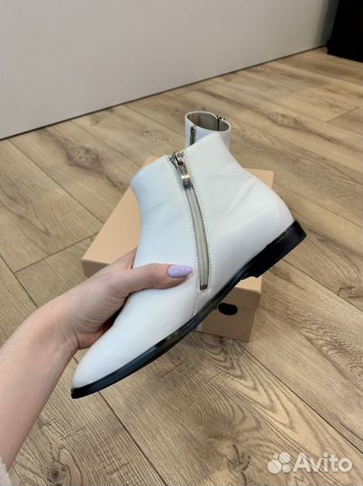 Сапоги женские кожаные 35