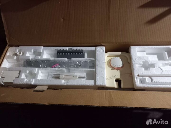 Продаётся японская вязальная машинка 3 класса