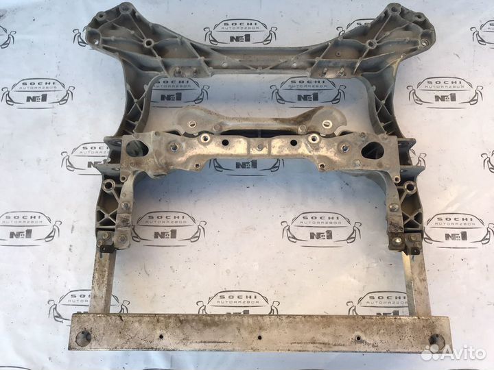 Передний подрамник Nissan Skyline Coupe 2007