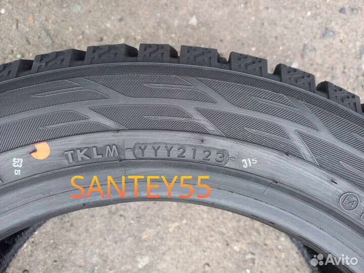 Yokohama Ice Guard Stud IG55 215/55 R17 98T