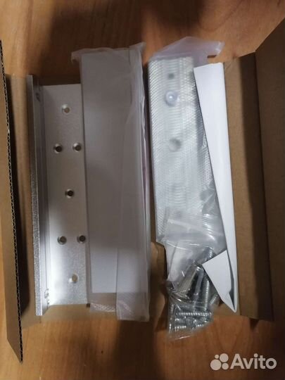 Электромагнитный замок на дверь