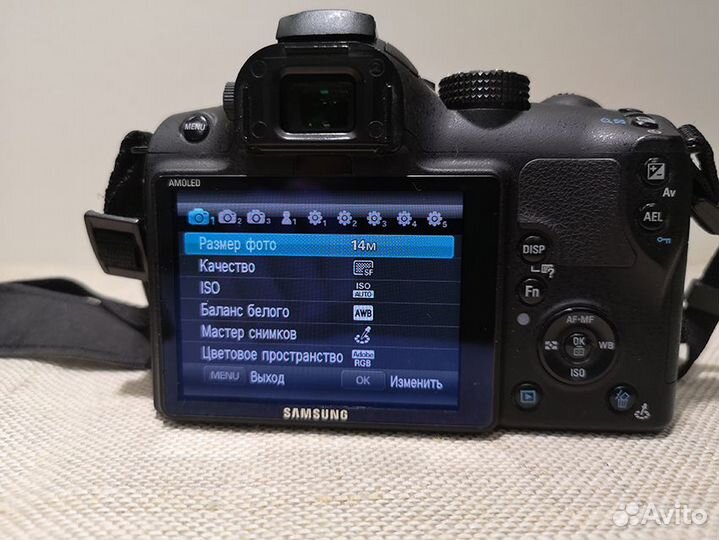 Беззеркалка Samsung NX-10, kit 18-55