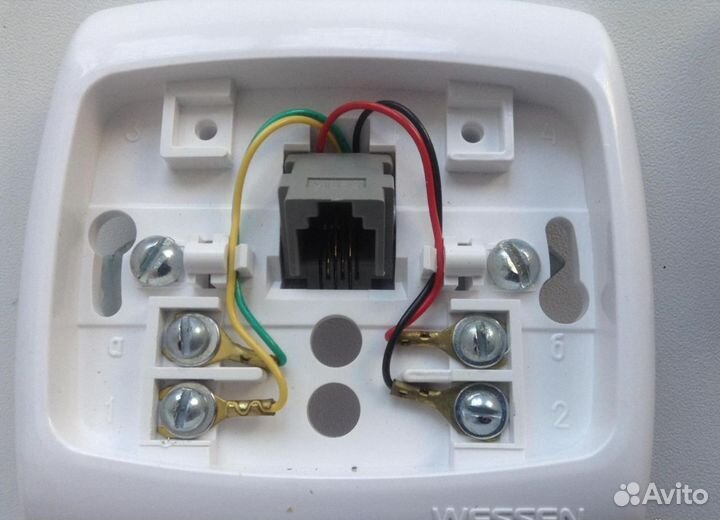 Розетка Модемная Schneider Wessen Рондо RJ-11