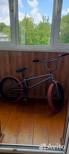 Трюковой велосипед bmx