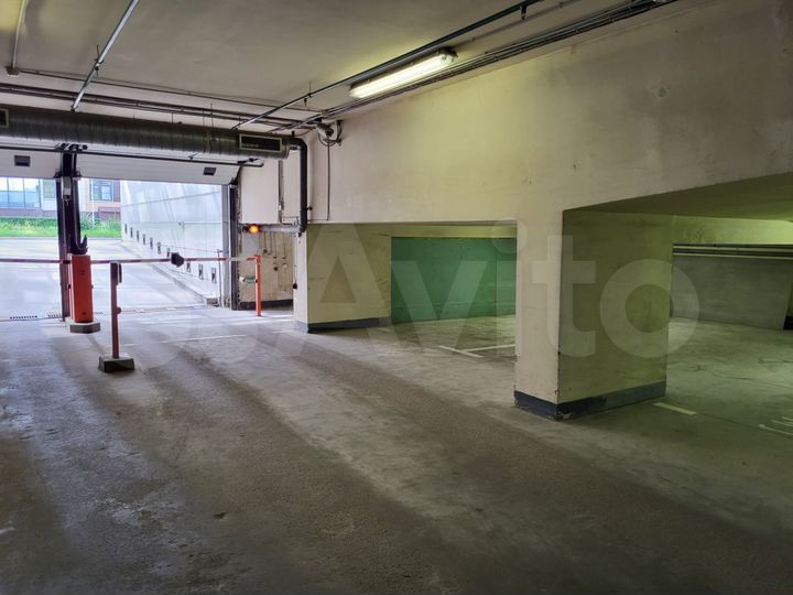 Машиноместо, 20 м²