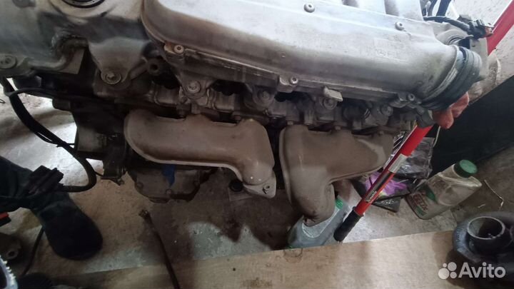 Двигатель на мерседес W220 5.8