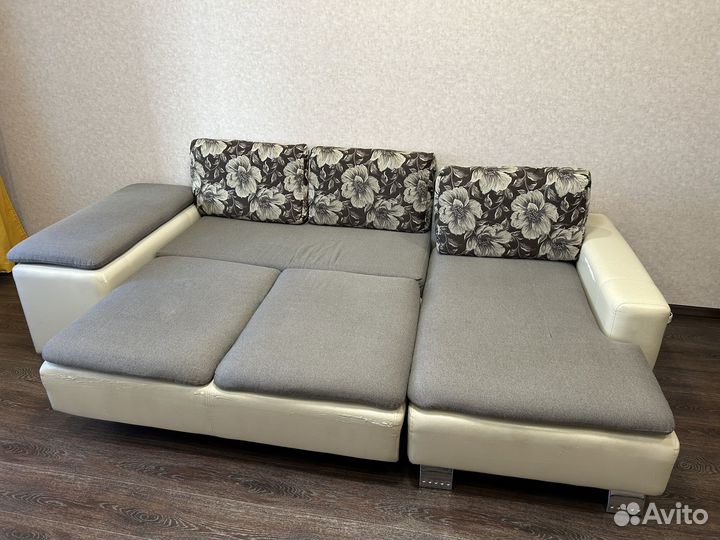 Угловой диван