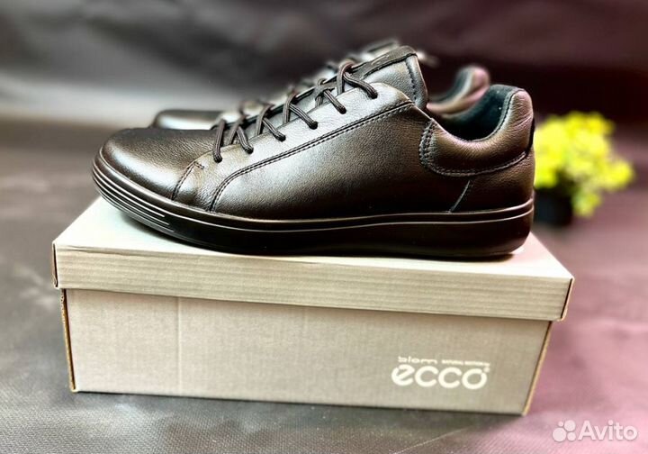 Кроссовки Ecco легкие