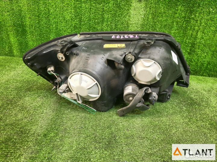 Фара передняя левая toyota crown majesta