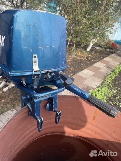 Лодочный мотор Ветерок 8