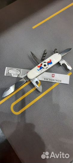 Швейцарский нож victorinox