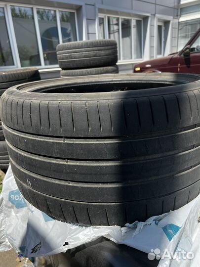 Pirelli P Zero 275/35 R21