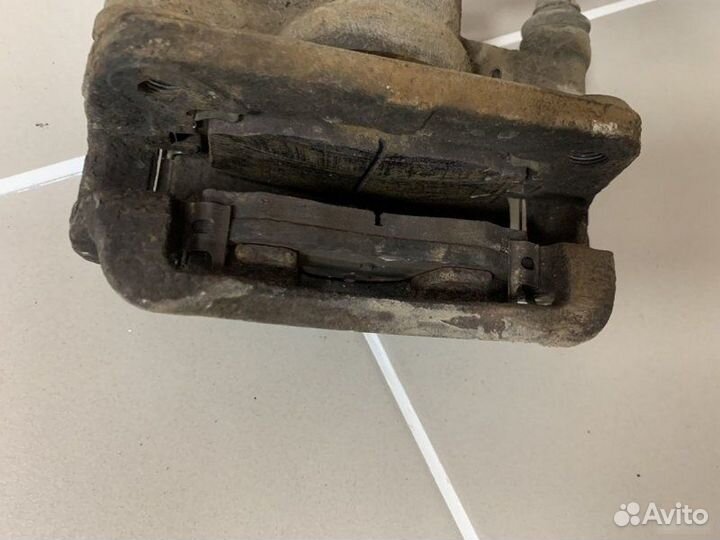 Суппорт тормозной передний правый Kia Picanto