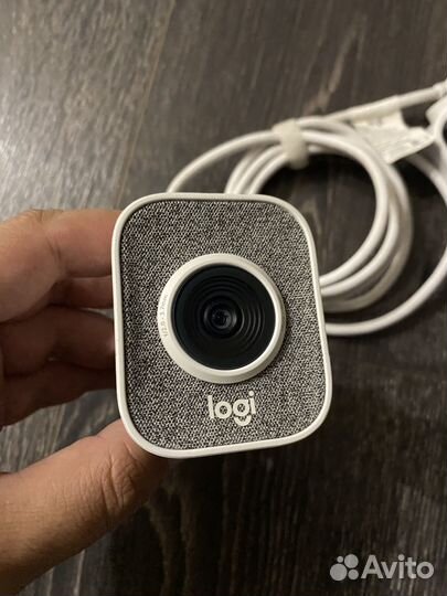 Веб камера Logitech Streamcam