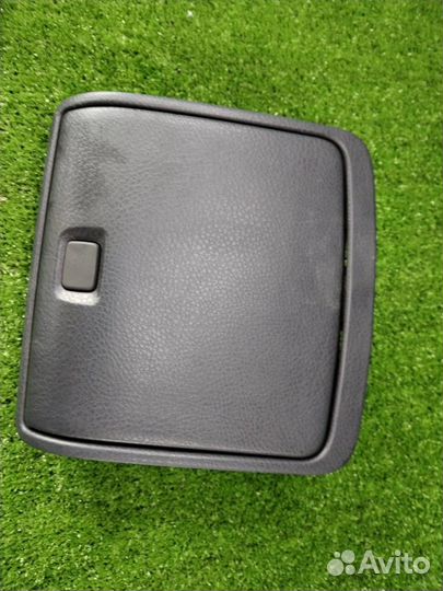 Бардачок в панель Mitsubishi Dingo CQ2A 4G15 2001