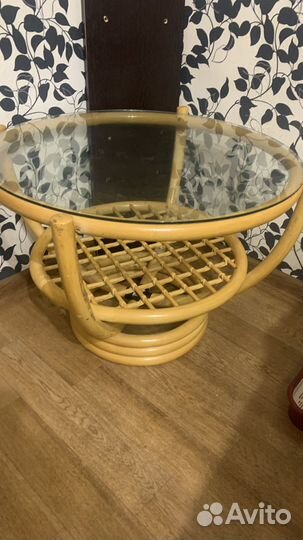 Журнальный столик круглый стеклянный