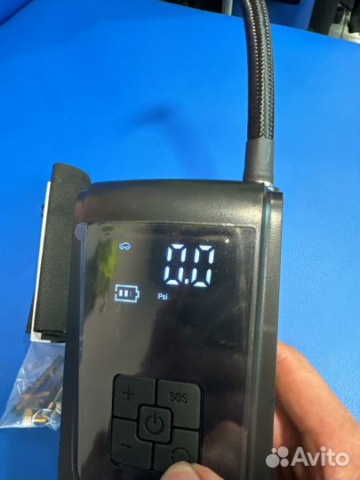 Компрессор для накачки шин аккумулятор