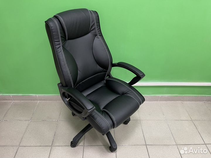 Компьютерное кресло новое