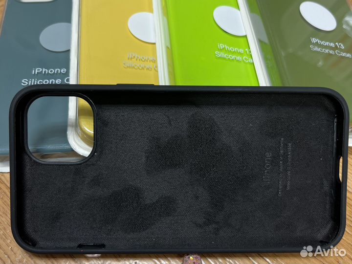 Чехол на iPhone 13