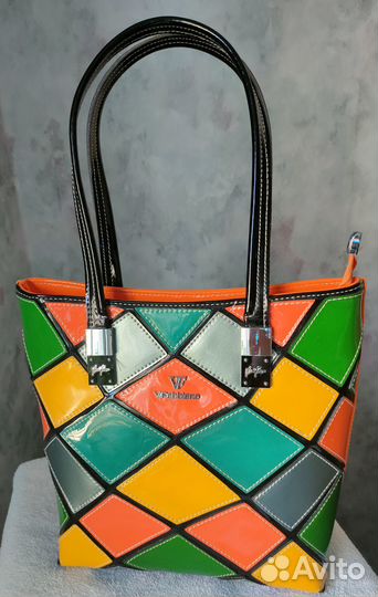Сумка женская лакированная