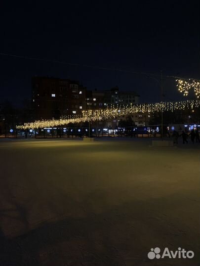 Тренер по катанию на коньках для детей