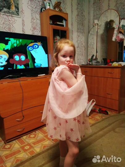 Платье для девочки нарядное