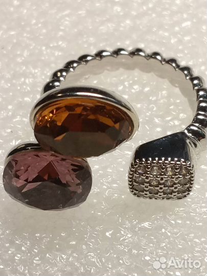 Стильное Кольцо с Султанитом 17,5