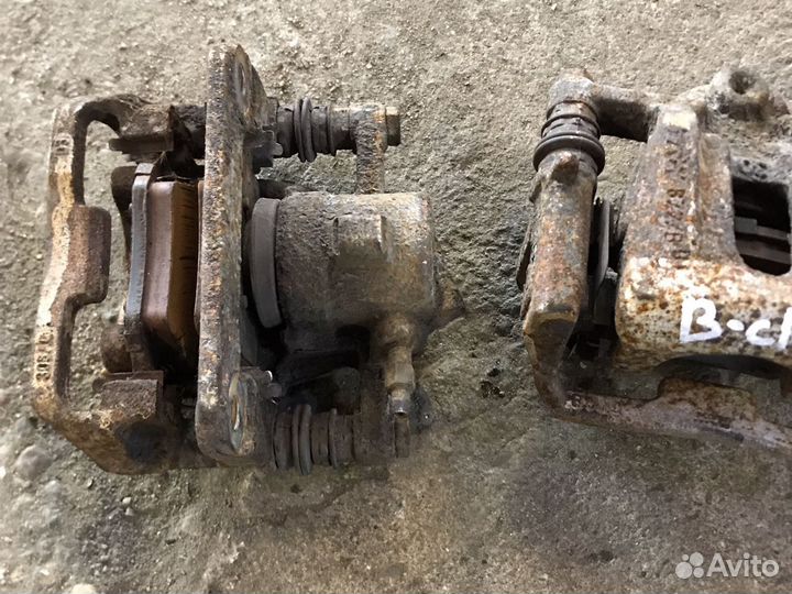 Мерседес w169 w245 b-class суппорт задний