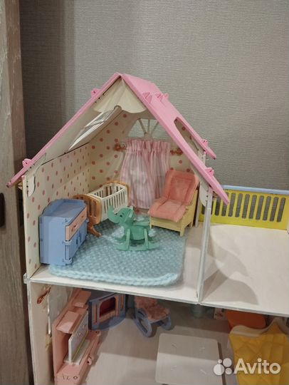 Домик кукольный