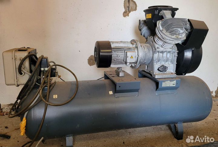 Воздушный компрессор