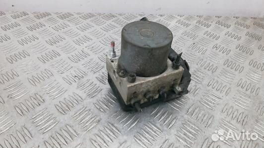 Блок ABS toyota auris E150 (BBN19KW01)