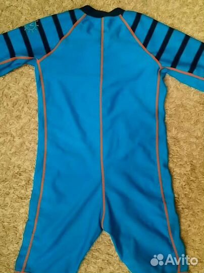 Комбинизон для плавания на мальчика с защитой