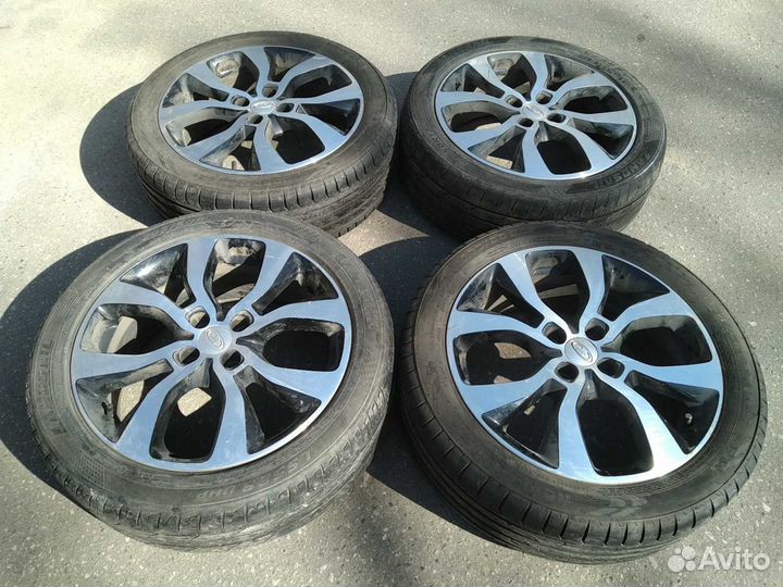 LADA Vesta Cross R17 4x100 Pirelli 205/50