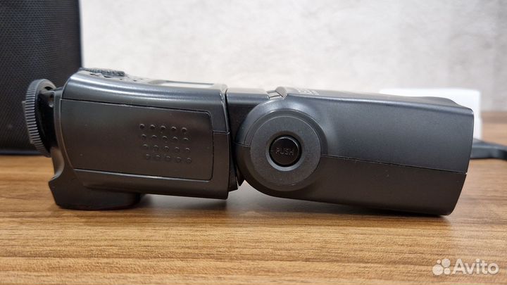 Вспышка Canon speedlite 580EX