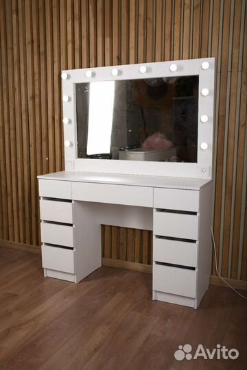 Гримерный стол С3