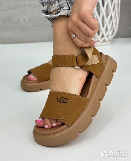 Босоножки женские UGG на липах 36,37,38,39,40,41