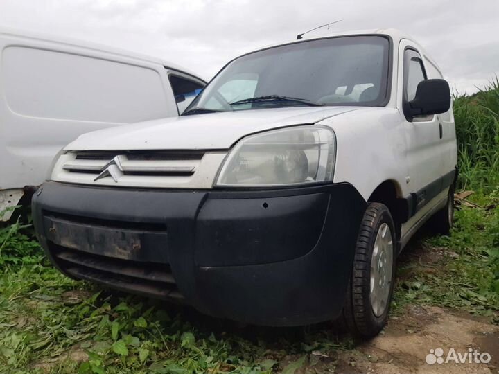 В разборе Ситроен Берлинго m59 1.4 (2006)