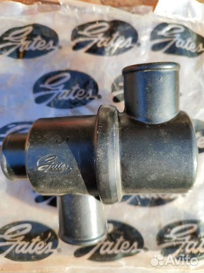 Термостат Gates для ваз2121 Нива