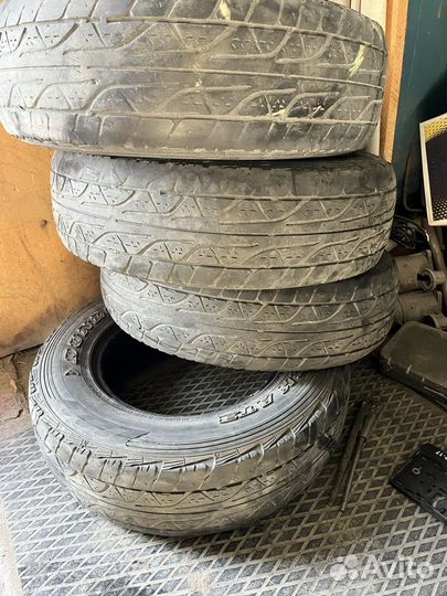 Dunlop Grandtrek AT3 215/75 R15