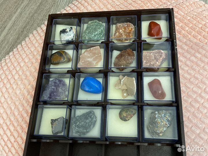 Коллекция камней минералов