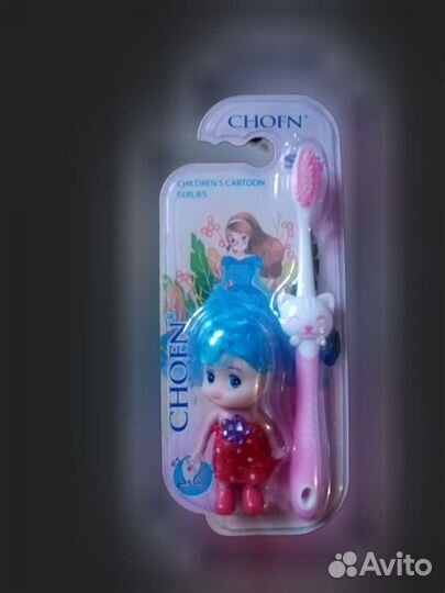 Детские зубные щетки с игрушкой