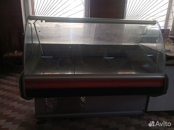 Холодильная витрина ариада