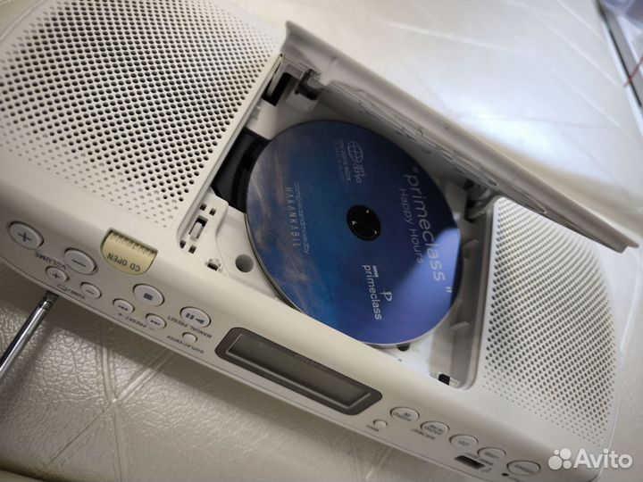 Портативный радиоприемник sony cd проигрыватель