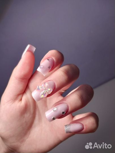 Маникюр в салоне красоты