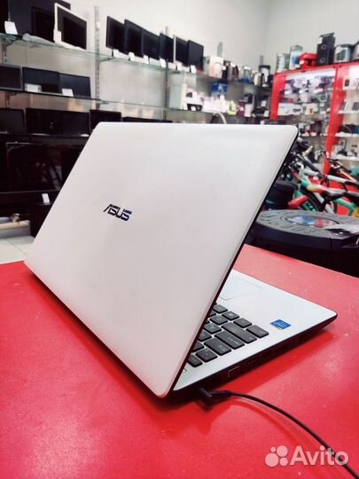 Ноутбук Asus X553M 500 гб