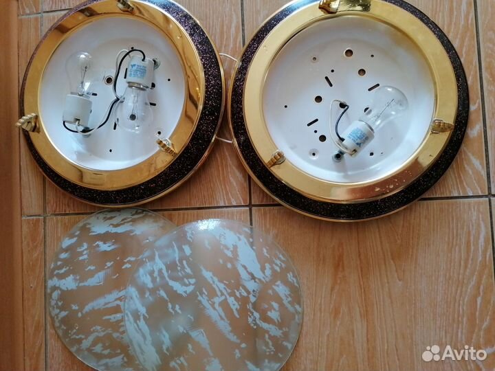 Светильники настенные