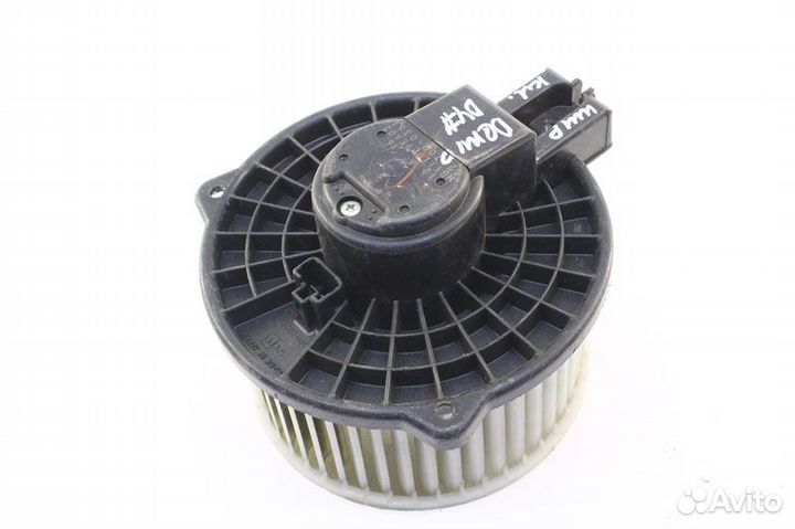 Мотор печки mazda Demio DY / Verisa DC5 02-07 узк
